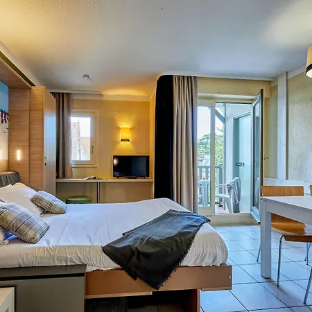 Apart Otel Pierre & Les Embruns 2*