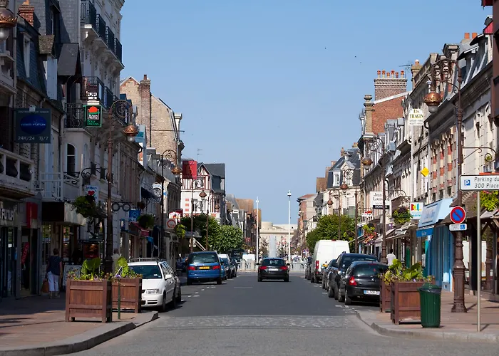 Pierre & Les Embruns Deauville