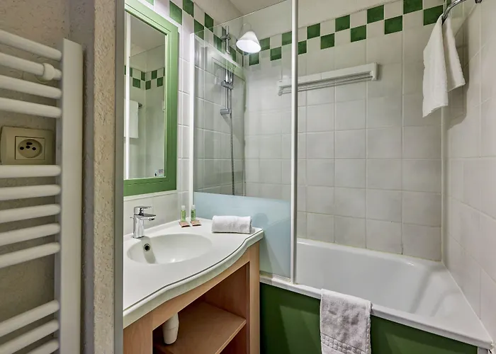 Pierre & Les Embruns 2*