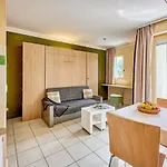 Aparthotel Pierre & Les Embruns 2*