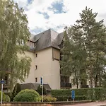 Pierre&vacances Les Embruns 2* Deauville