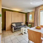 Appart hôtel Pierre&vacances Les Embruns 2*