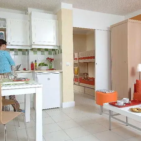 Pierre & Les Embruns Aparthotel