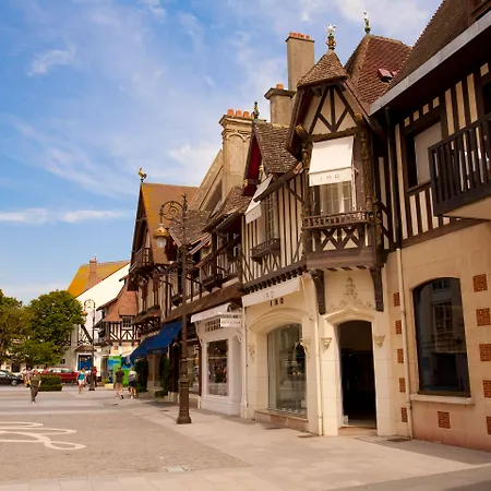 Pierre & Les Embruns