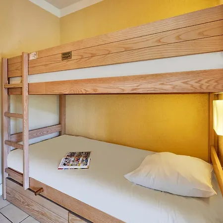 Pierre & Les Embruns Aparthotel 2*