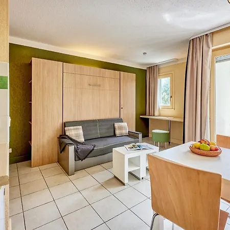 Apart-hotel Pierre & Les Embruns 2*
