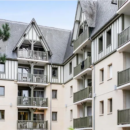 Pierre & Les Embruns 2* Deauville