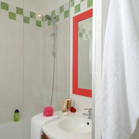 Pierre & Les Embruns מלון דירות 3*