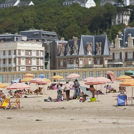 Pierre & Les Embruns Aparthotel