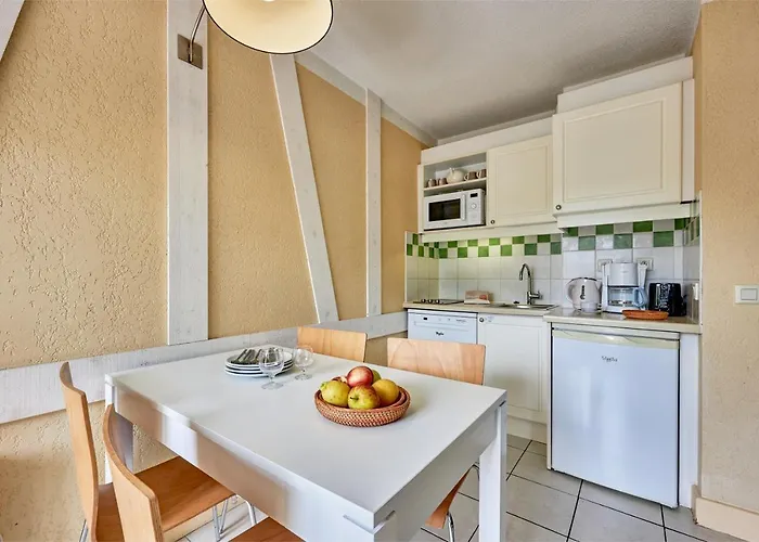 Appart hôtel Pierre&vacances Les Embruns 3*