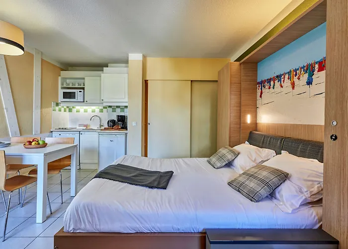 Appart hôtel Pierre&vacances Les Embruns 3*