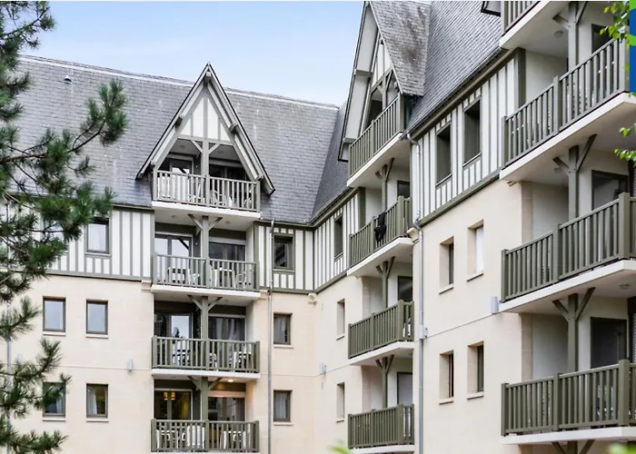 Pierre & Les Embruns 2* Deauville