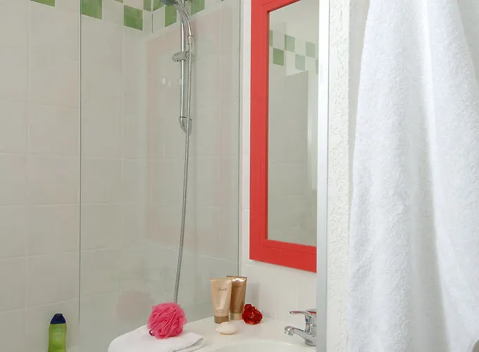 Pierre & Les Embruns شقة فندقية 2*